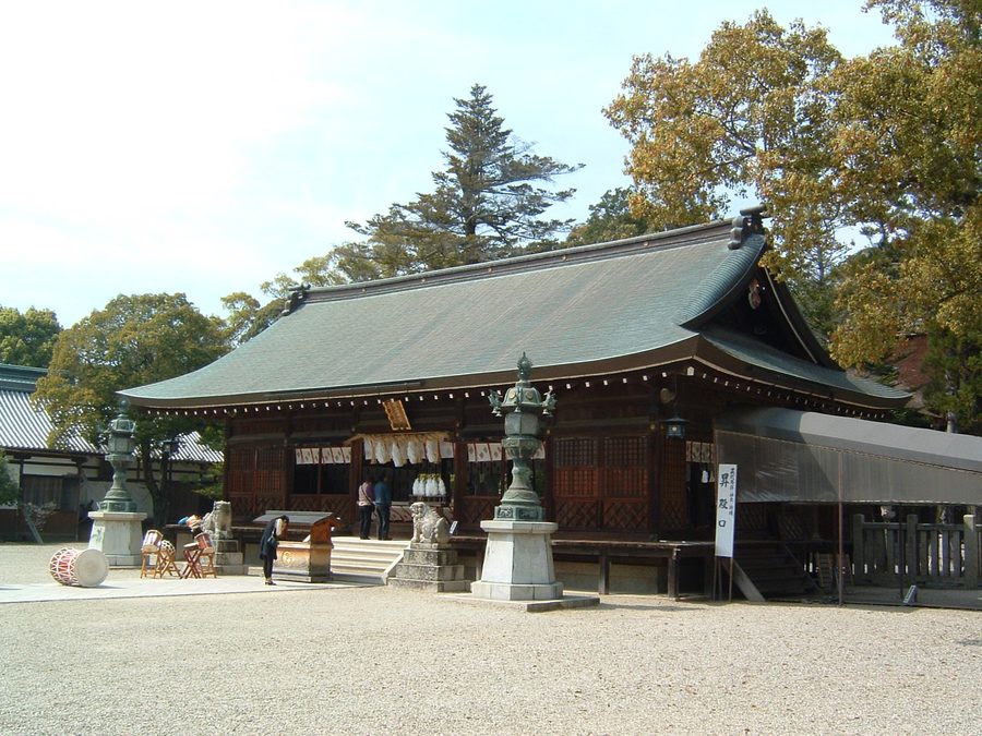 伊弉諾神宮の拝殿