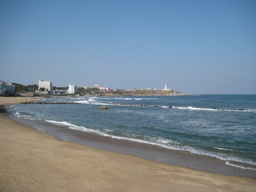 鳥明浦海岸から望む犬吠埼