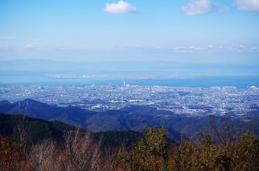 和泉葛城山展望台から見る関西国際空港