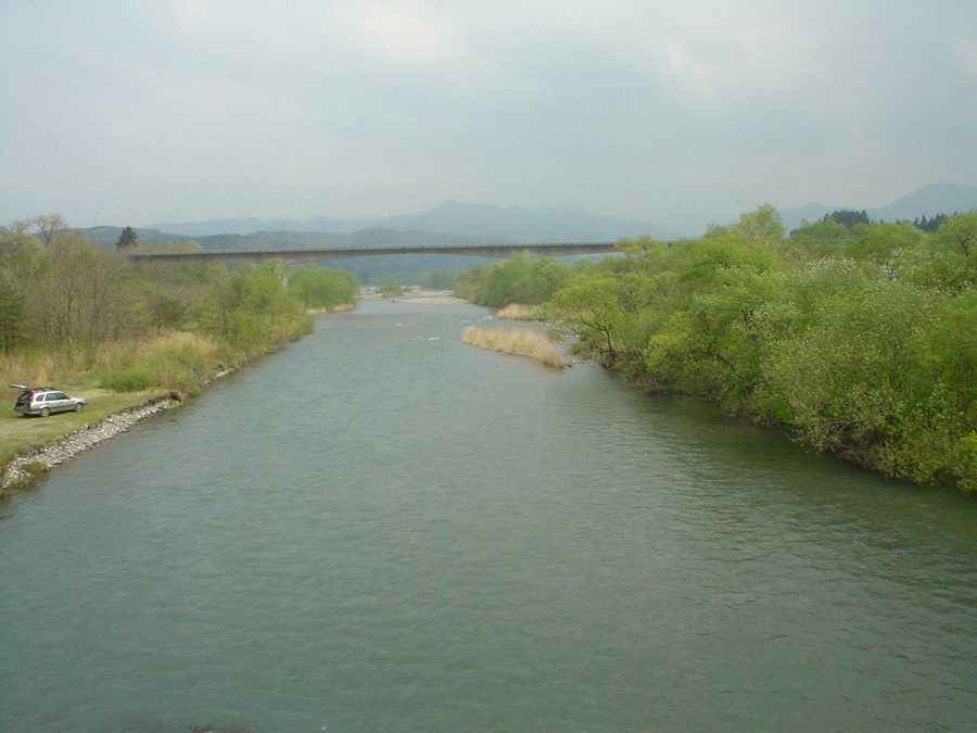 胎内川の風景